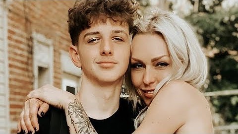Mike Wolfe’s Girlfriend Leticia Cline to Become Grandma at 46!