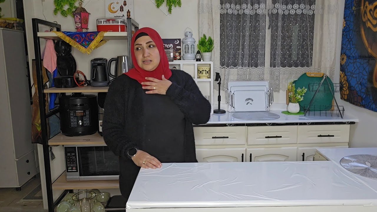 قالولى عيالك صعبين نعمل اكل ونرميه علشان بقول بنفطر لوحدينا واتكسر بخاطرى . ربنا بعتلى اللى يراضينى 