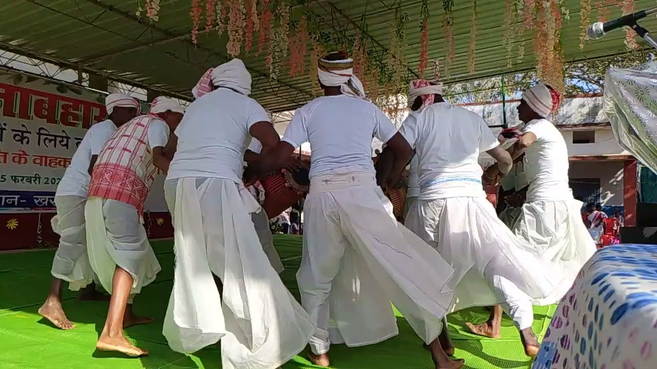 Travel adivasi dance collection || पिताओं द्वारा धमाकेदार आदिवासी नाच || @apriyanbeck 