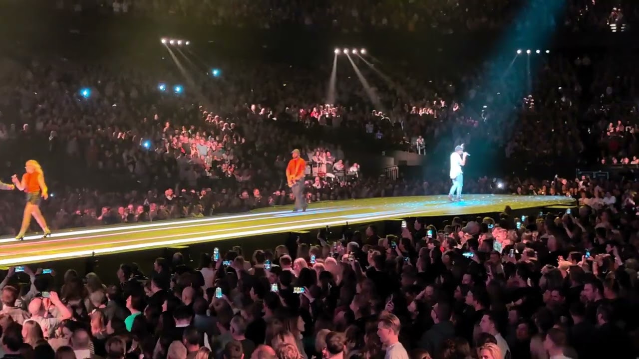 Vonken en Vuur, klein stukje, Sportpaleis Antwerpen, Clouseau 40