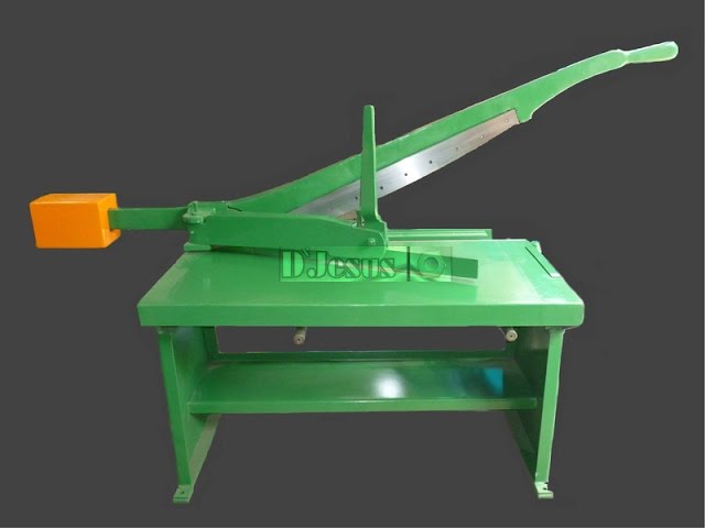 Fabricacion Cizalla Guillotina Cortadora Manual para  planchas1020mm(Guillotine shears) 