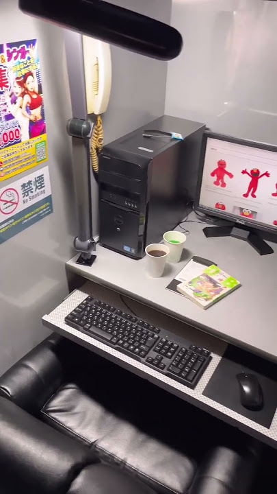 Japanese Manga Cafe With a FREE Drink Bar