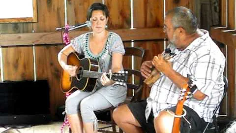 #63  Lori Burke plays "The Wake-up Song" at Goodel...