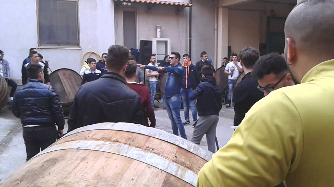 L'ombra nov-cor scur