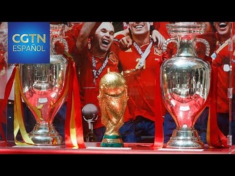 Política Ridículo Shipley El Museo de la Selección Española de Fútbol expone las joyas de la historia  de la Roja - YouTube