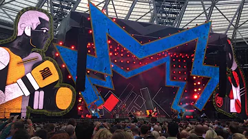 Robbie Williams - Party Like A Russian (Heavy Entertainment Show Tour - London Stadium 23/06/17)