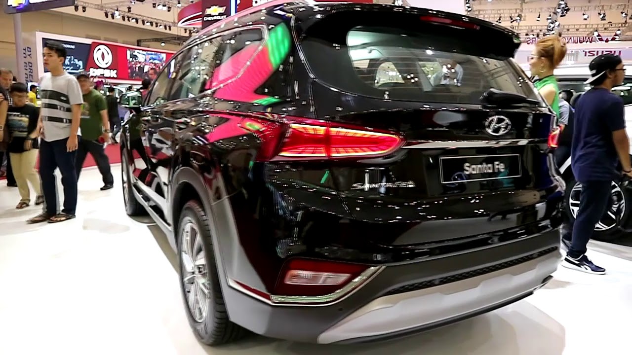 Hyundai Santa Fe 2019 Black Colour Exterior And Interior