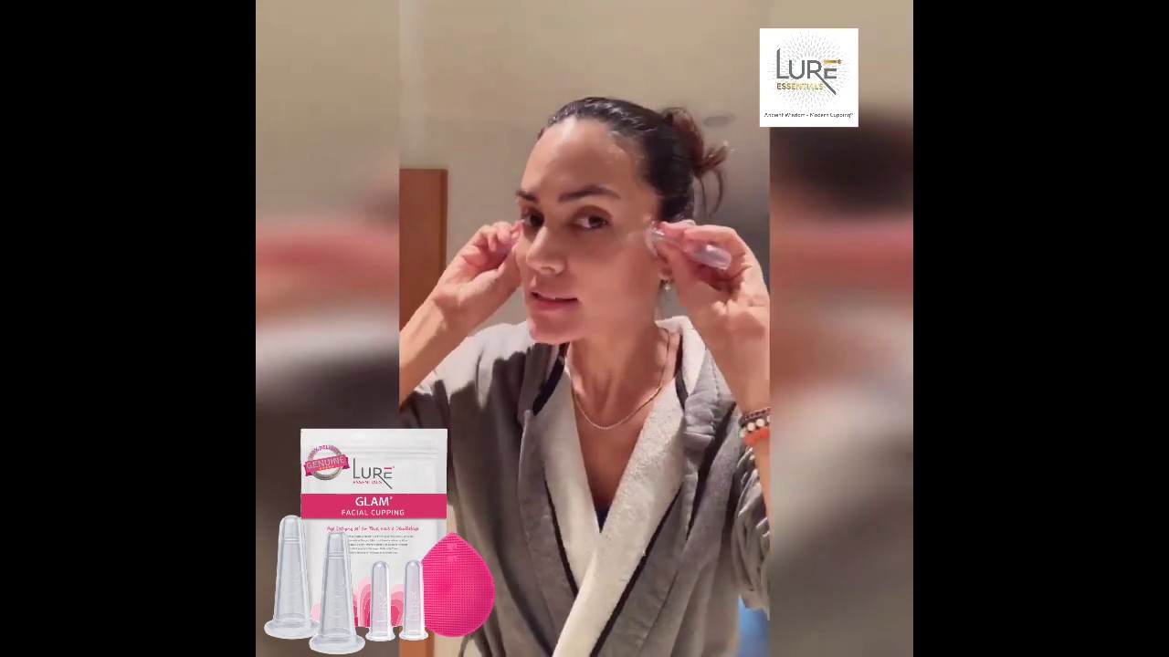 Jenny Lopez Tries Facial Cupping - Ventosas faciales para rejuvenecer.  Copas Ventosas para Rostro 