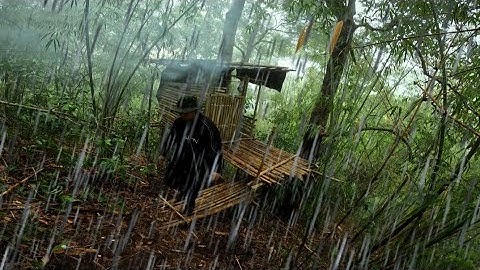 [ฉบับเต็ม] กึ่งเอาชีวิตรอด4คืน5วัน ฝนถล่มหนักกลางป่าไผ่