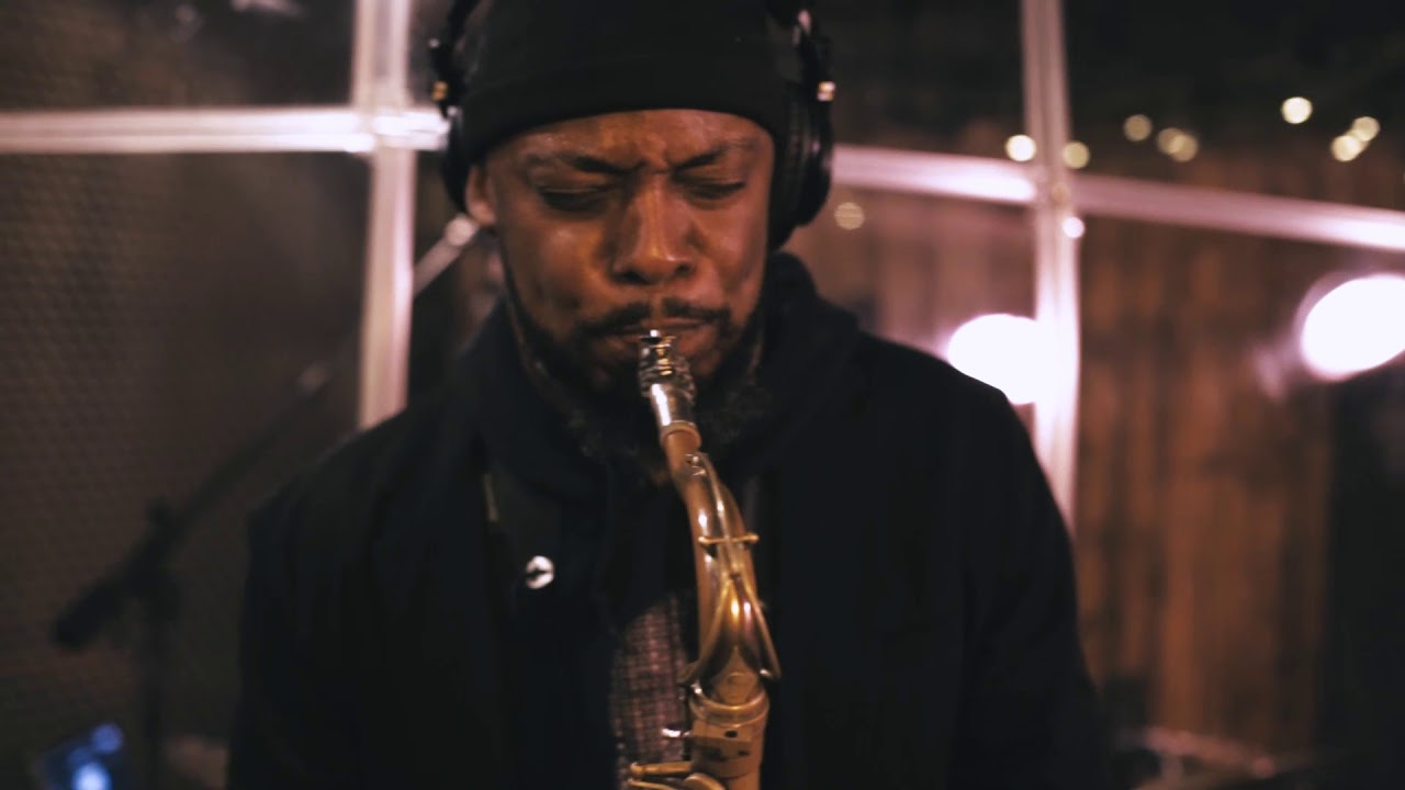 Marcus Strickland Twi-Life - "Timing" (Live In Studio at HighBreedMusic) auf YouTube ansehen Marcus Strickland Twi-Life - "Timing" (Live In Studio at HighBreedMusic) auf YouTube ansehen