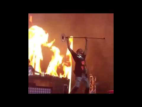 Screaming Travis Scott Rage