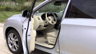 "to operate the power moonroof, place ignition in on position. to
fully open or close push side of this switch and re...
