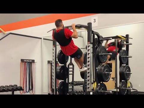Weighted Eccentric-Only Pull-Up