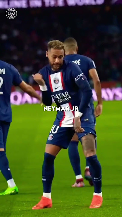 Pemain Sepak Bola Terbaik Dalam Tarian🕺