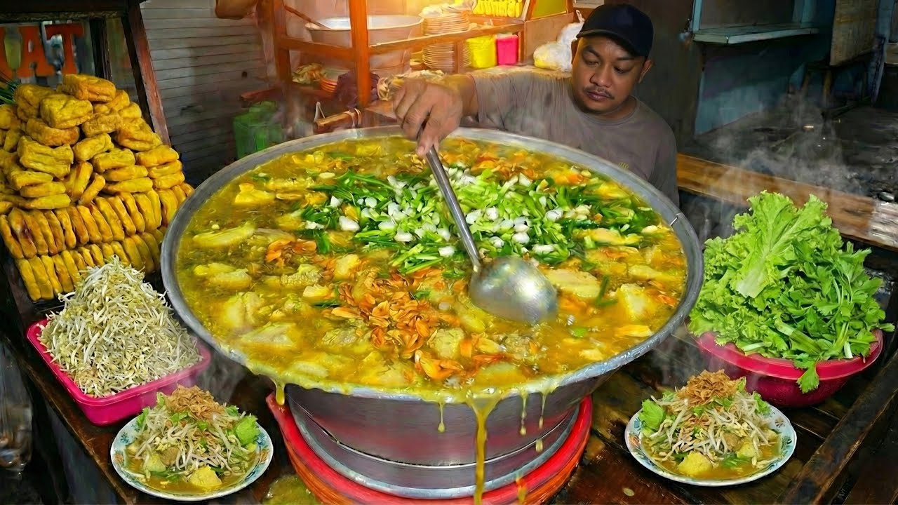 GILA‼️ KIKILNYA SEGEDE GABAN, Tahu Campur Moro Tetap Ludes Meski Hujan Badai