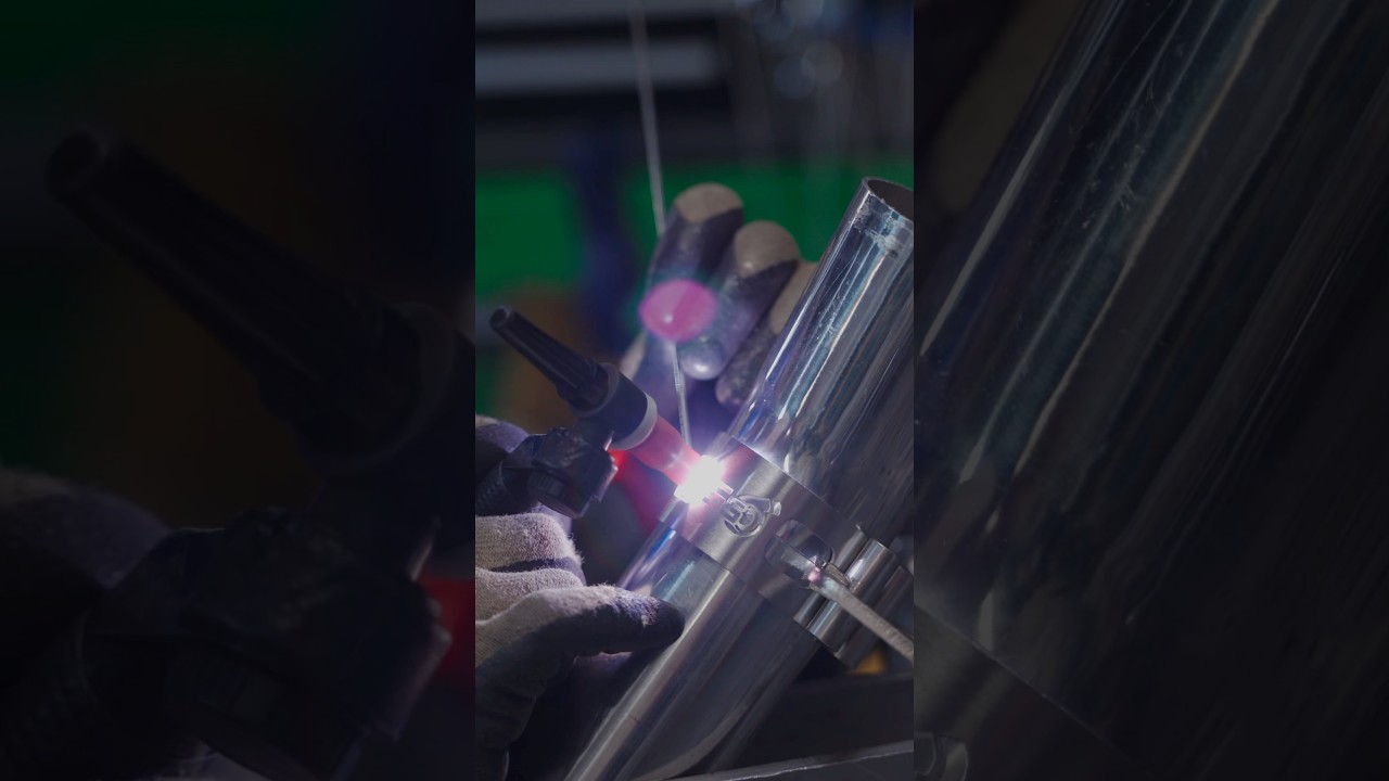 Intercooler pipe demonstration using the SS Custom tacking bands. #advert #sscustom #fabrication