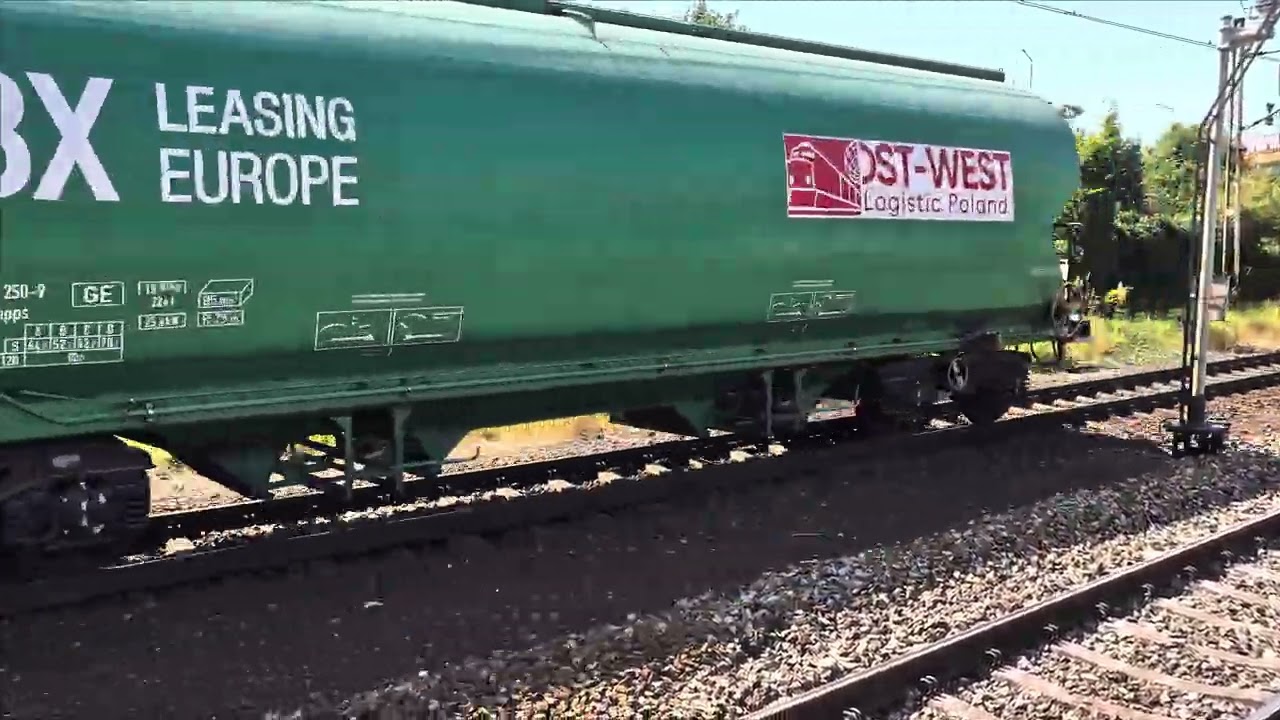 E383 067-6 EP CARGO Z EIC48 BWE, EU160-039 Z IC7504 BACHUS, BR189 451 Z SILOSAMI, E386 008-7 METRANS