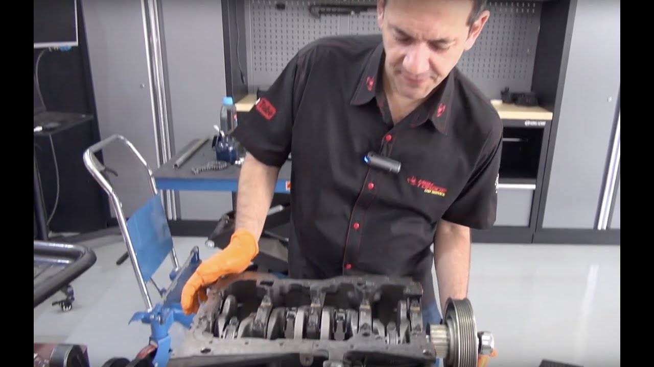 Montagem do F4R do Sandero RS.  ADG com a mão na massa!