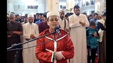 القارئ عبدالعزيز سحيم {لقد صدق الله رسوله الرؤيا بالحق لتدخلن المسجد الحرام} سورة الفتح.
