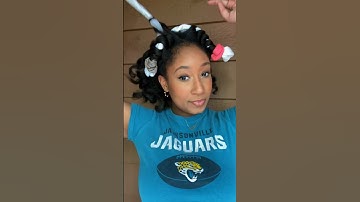 I’m determined to make these sock curls work #naturalhairstyles #heatlesscurls #sockcurls