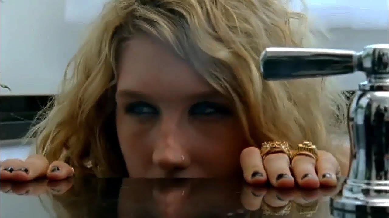 Kesha scream. Ke tik. Kesha певица tik tok. кеша певица тик ток. кеша тик ток.