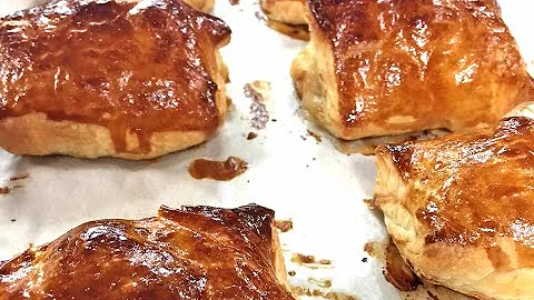 Chicken Puff Pastry /Pate Chaud Ga Trung Cut (Engl...
