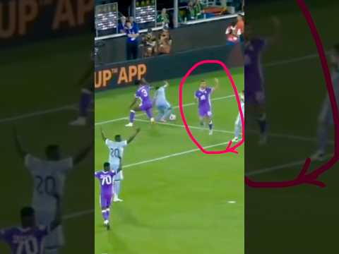 رامي ربيعة ساب الماتش وساب المهاجم وقال يرمي السلام على الحكم ده احنا ربنا نجدنا