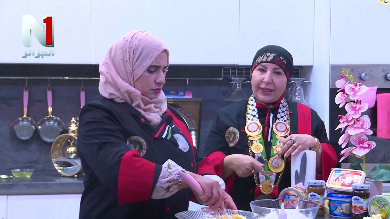 الايادي الذهبية تستضيف الشاف نسيمة -وصفة الصابلي بالموز-