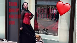 Seeing Moulin Rouge With My Service Dog!