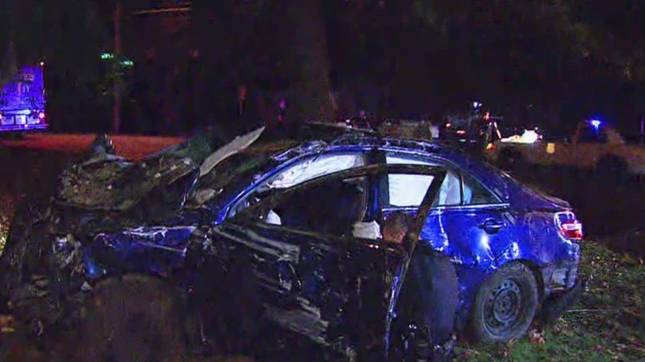 Stolen car crashes into apartment building, catches fire in police ...