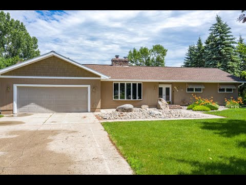 6515 Lake Dr, Grand Forks, ND home video tour