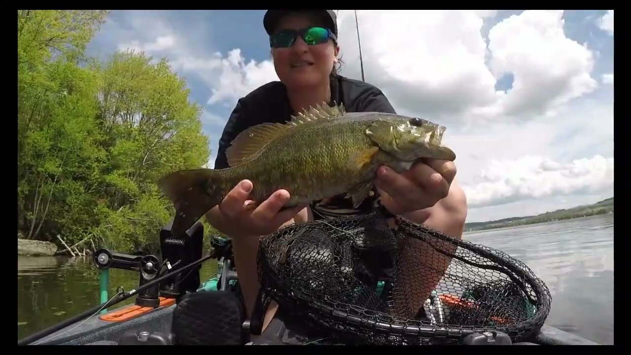 Crazy Fun Jerkbait I Kayak Fishing: Smallmouth Action!