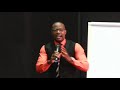 Como sobrevivier sendo oficialmente desempregado | Elton Nthinda | TEDxBeira