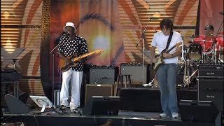 Video thumbnail of "Buddy Guy & John Mayer - What Kind of Woman Is This? (Live at Farm Aid 2005)"