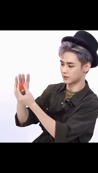 kun dan pertunjukan sulap nya 🤹 #kun #wayv #nct