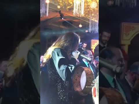 بوسي أنا الدنيا أنا يابني دنيا