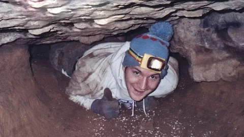 John Jones - Caver Dies While Exploring Cave with Family in Utah - DayDayNews