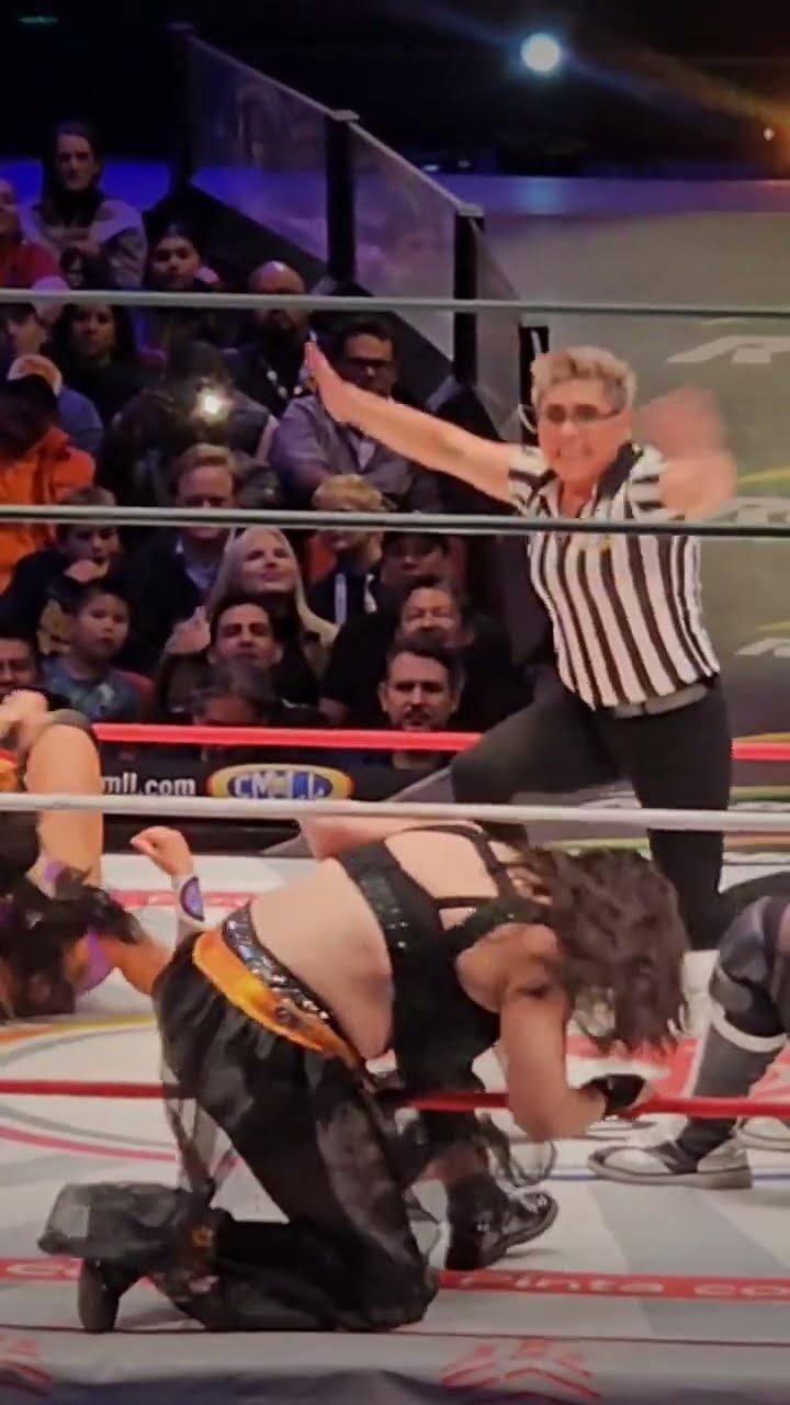 Derrota de Kira, Skady e India Sioux ante Zeuxis, Reina Isis y Metálica en la Arena México.