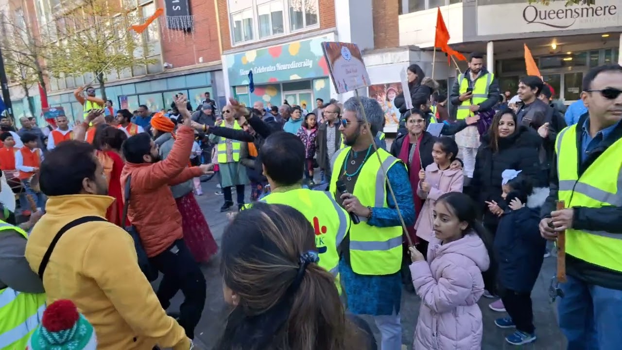 Diwali parade ✨️  in london streets| IDUK 