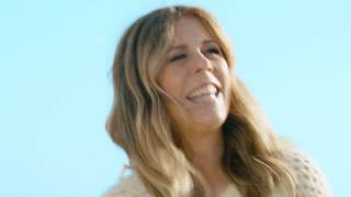 Watch Rita Wilson The Spark video