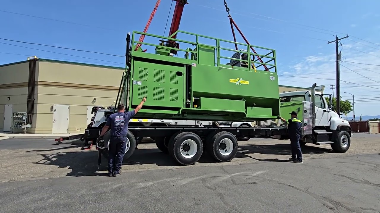 Brand new 3100 gallon Bowie Imperial Hydroseeder