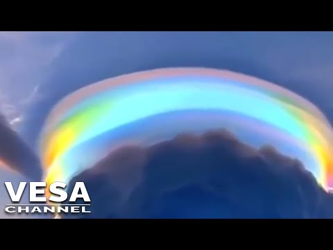 Rainbow coloured scarf cloud above Chinese city of Haikou