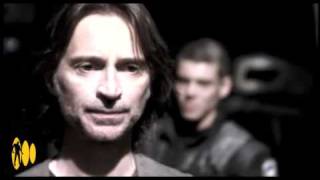 Stargate Universe scene from the premiere and Brad Wright interview