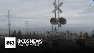 Deadly train crash reported on Elkhorn Boulevard