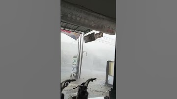 angin puting beliung Penataran nglegok