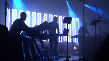 Bonobo - Cirrus (beginning of concert) - Full Live @Le Trianon Paris - 06.06.2013 (1)