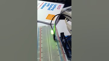 Bi color LED flashing