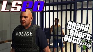 NIGHT PATROL WITH ARRESTS l GTA 5 POLICE LIFE #3 l Yokai Games l screenshot 4