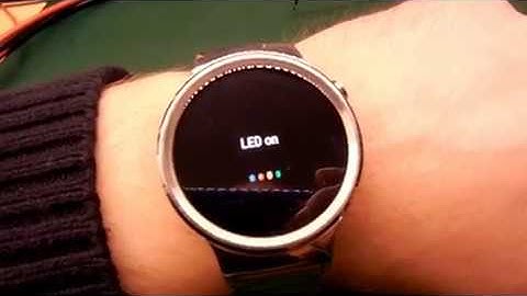 Google Assistant - IFTTT - Webserver on ESP32 - LED ON/OFF