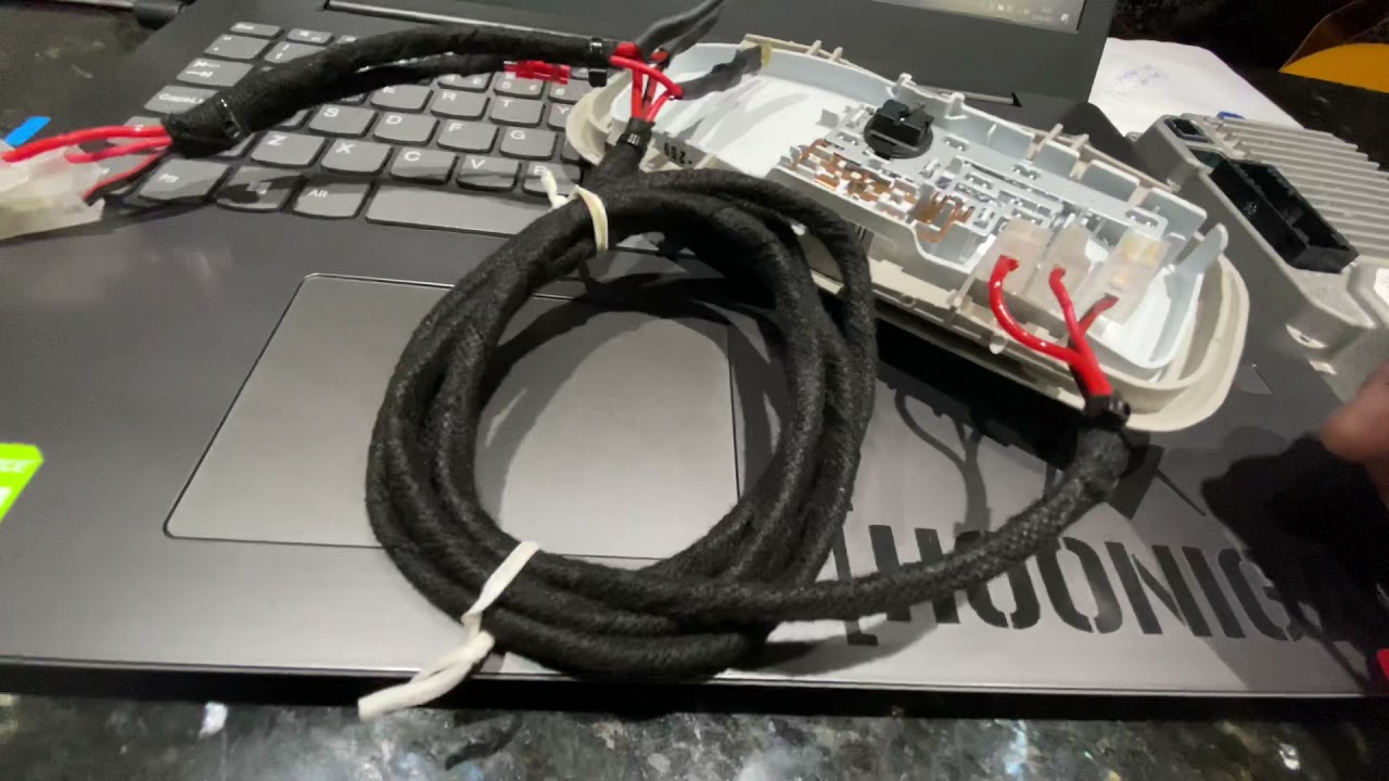 LUZ DE CORTESIA TETO TRASEIRA NOVO FORD KA